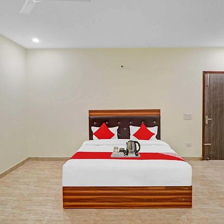 Hotel O Moonshine Near Mohan Estate Metro Station New Delhi Bagian luar foto