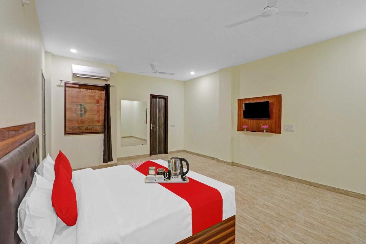 Hotel O Moonshine Near Mohan Estate Metro Station New Delhi Bagian luar foto